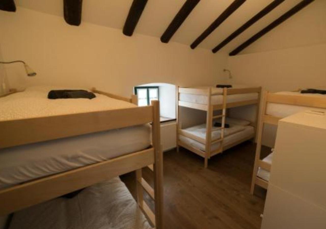 Hostel Škrla Divača Buitenkant foto